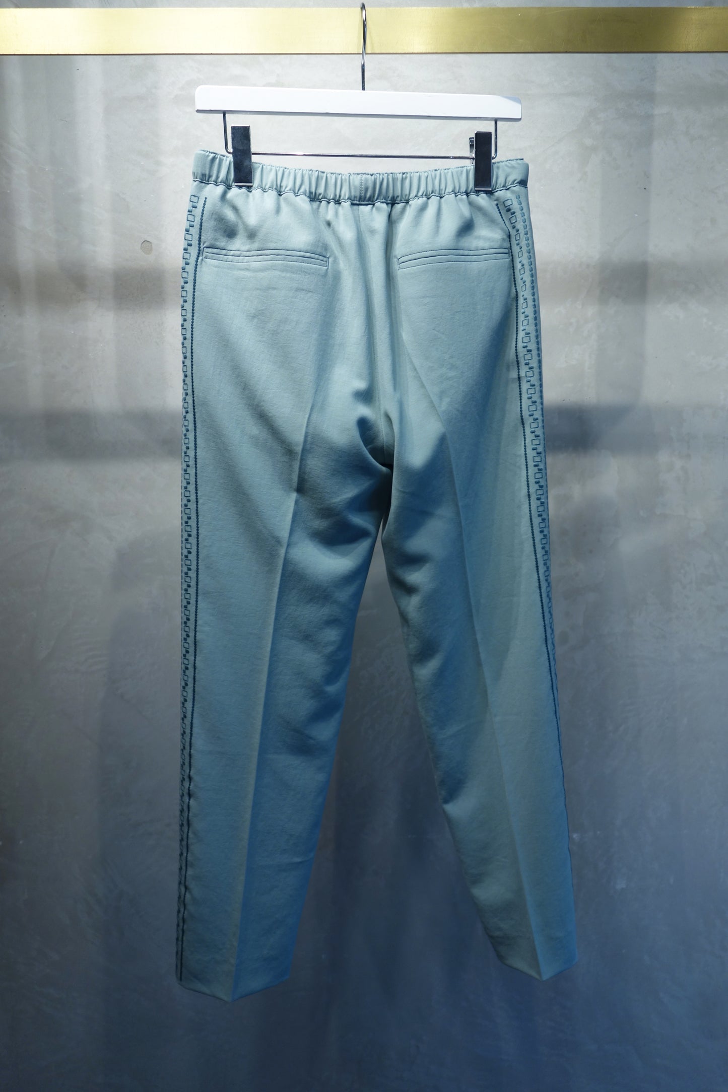 Window embroidery pants