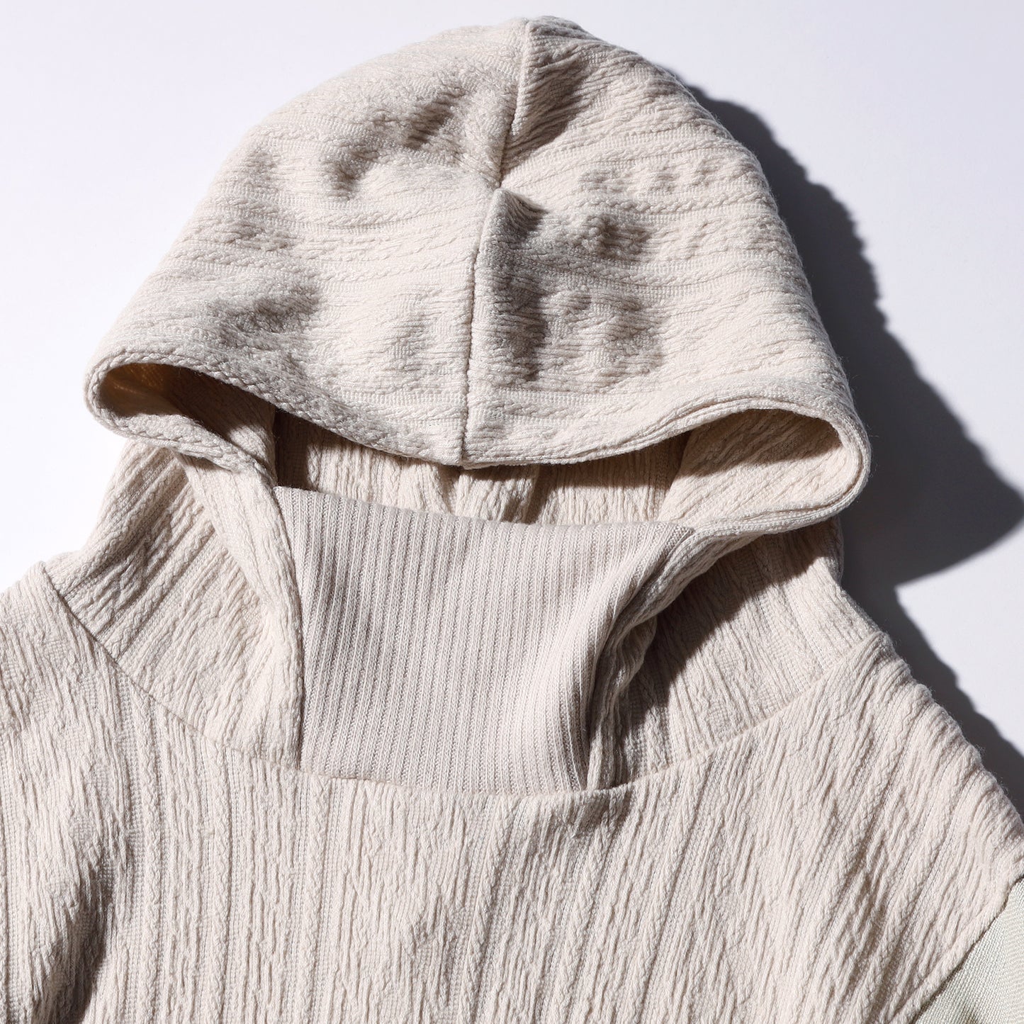 Harf sleeves hoodie
