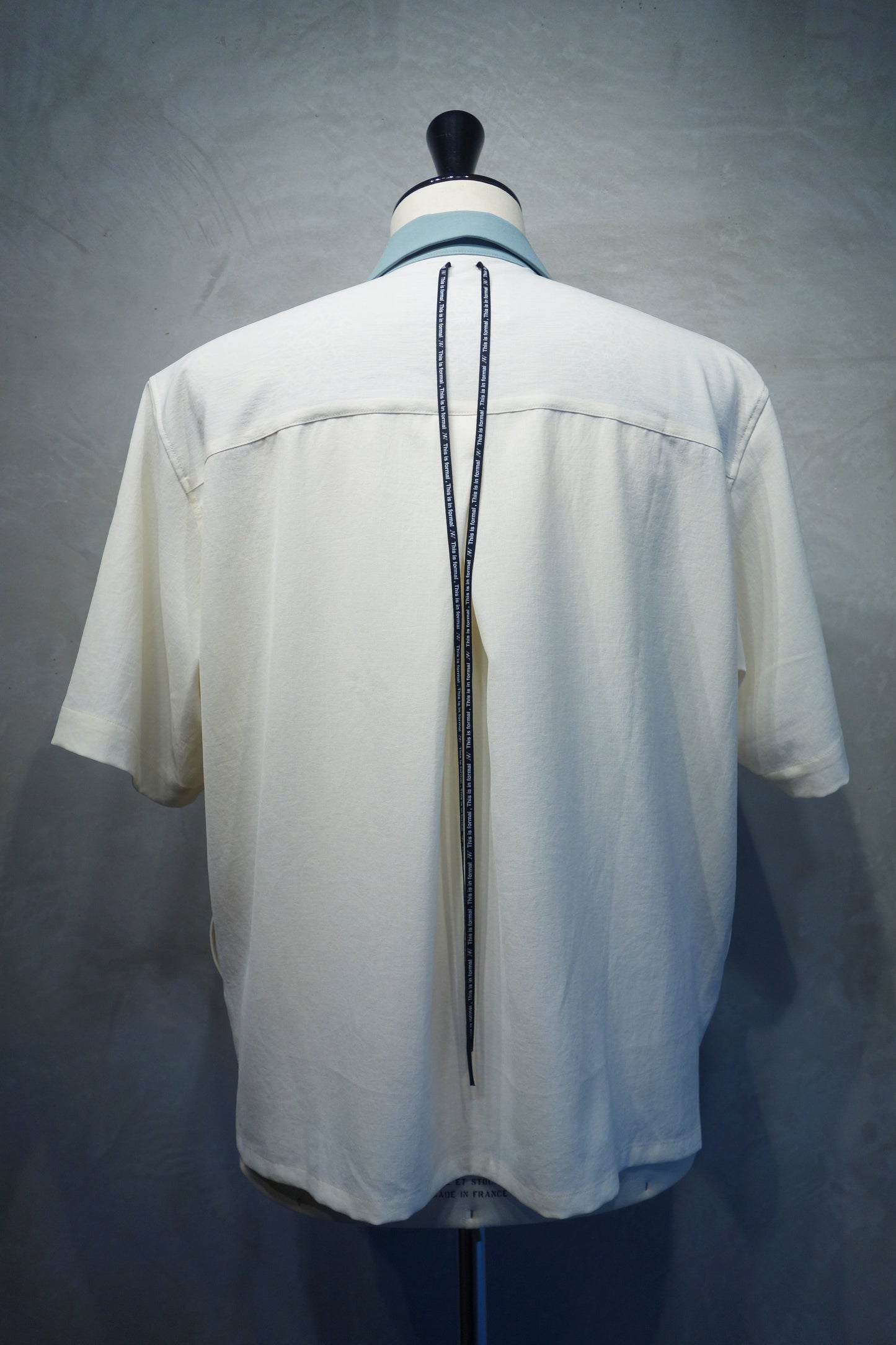 Window embroidery shirt