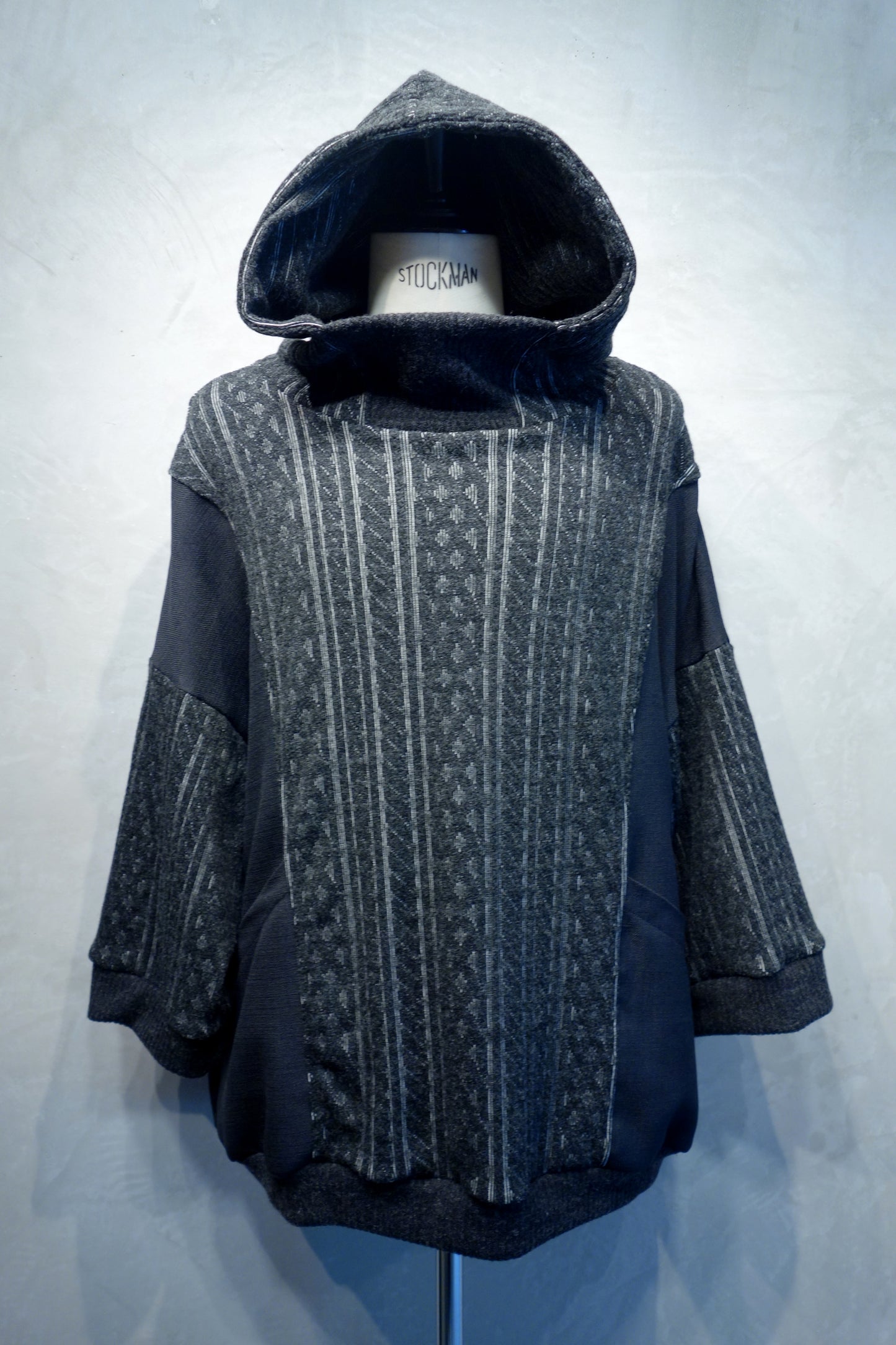 Harf sleeves hoodie