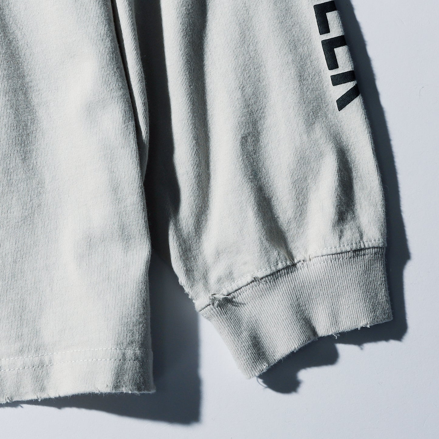 【予約商品】CRAZY DAMAGE LONG TEE (ダメージあり)