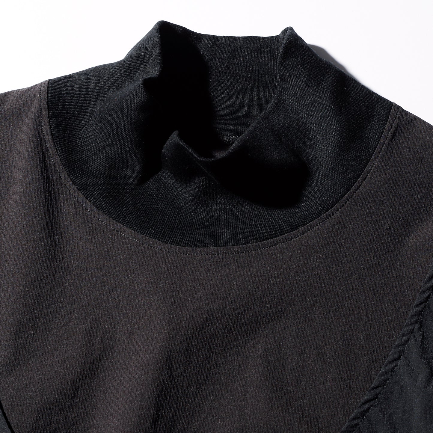 【予約商品】MOCKNECK NYLON SHIRT